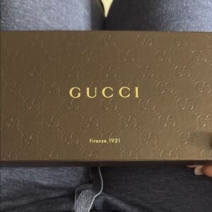 Authentic vintage gucci wallet good condition